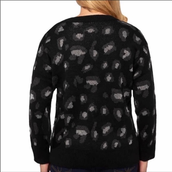 Kendall & Kylie | Animal Print Black Gray Sweater New With Tags NWT - Picture 2 of 11